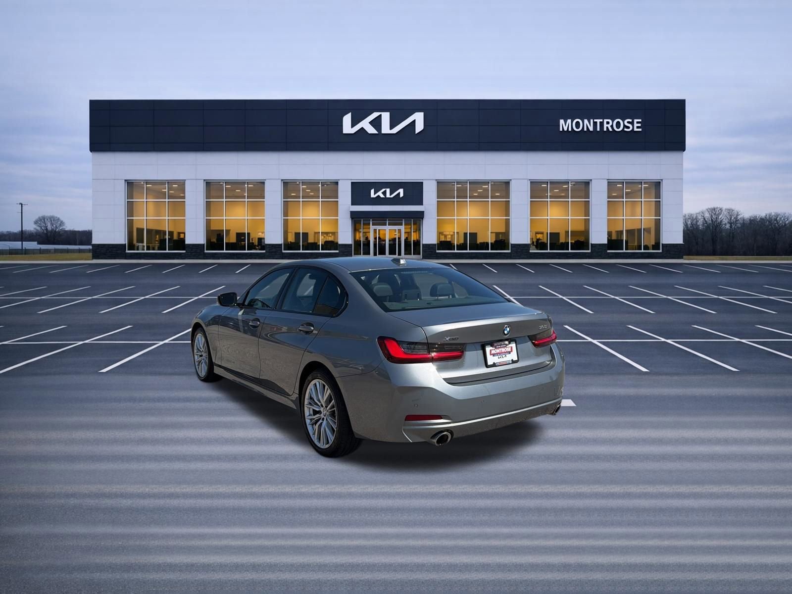 Used 2023 BMW 330i xDrive Sedan AWD/4WD image 7