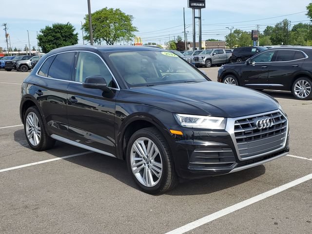 Used 2019 Audi Q5 2.0T Premium Plus w/ Premium Plus Package AWD/4WD image 2