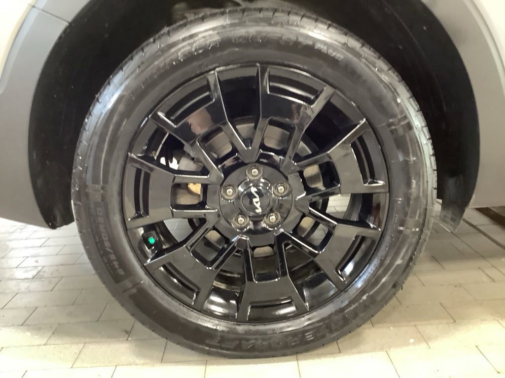 Certified 2022 Kia Telluride EX w/ EX Premium Package image 29