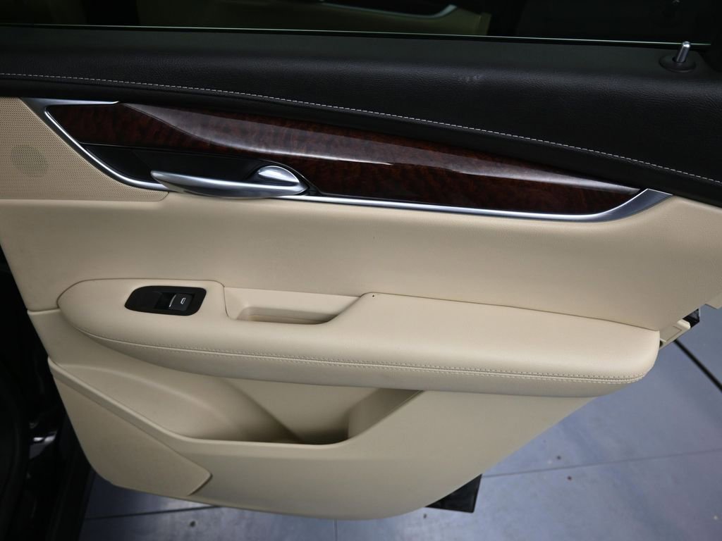 Used 2018 Cadillac XT5 Premium Luxury AWD/4WD image 26