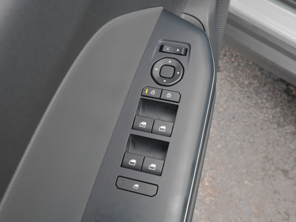 Used 2025 Kia K4 LXS image 20