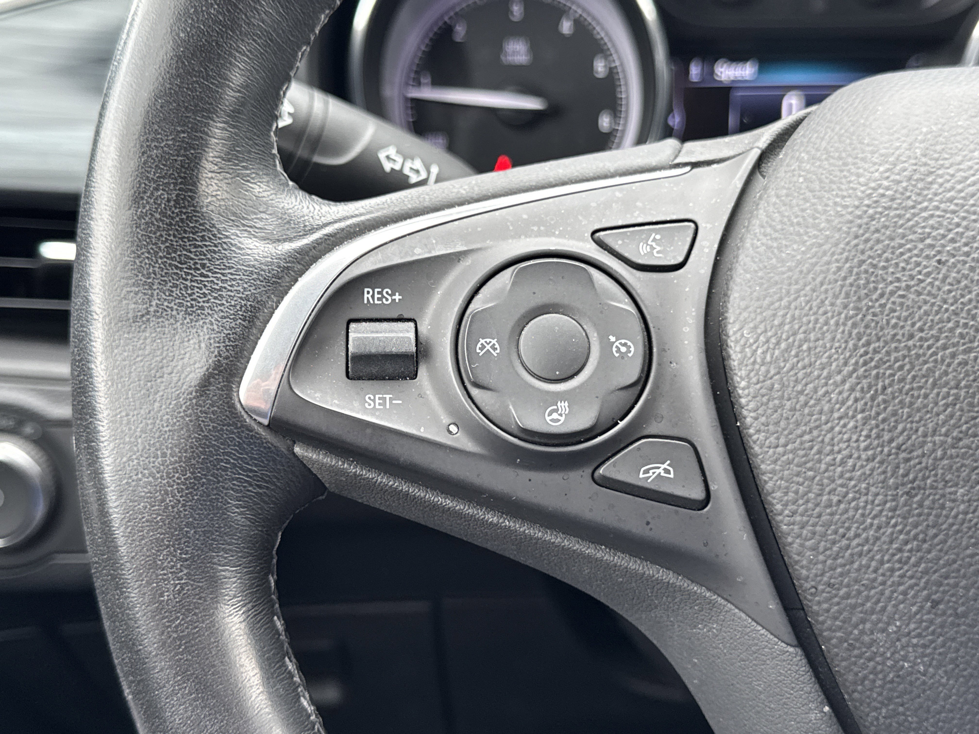 Used 2020 Buick Envision Essence image 14