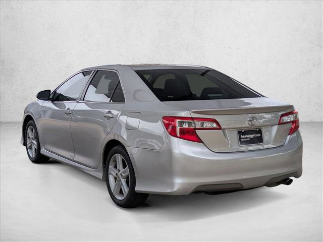 Used 2013 Toyota Camry SE image 2