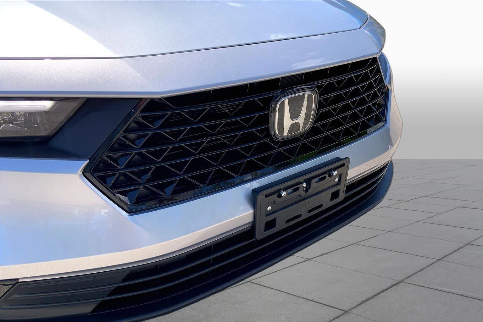 Used 2025 Honda Accord SE image 30