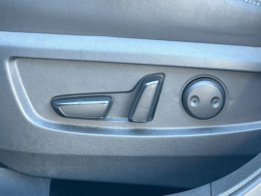 Used 2021 INFINITI QX50 Sensory w/ Cargo Package image 15