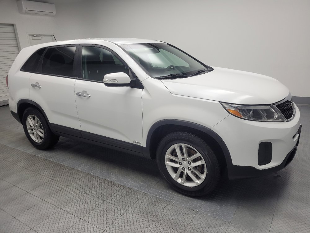 Used 2015 Kia Sorento LX image 11
