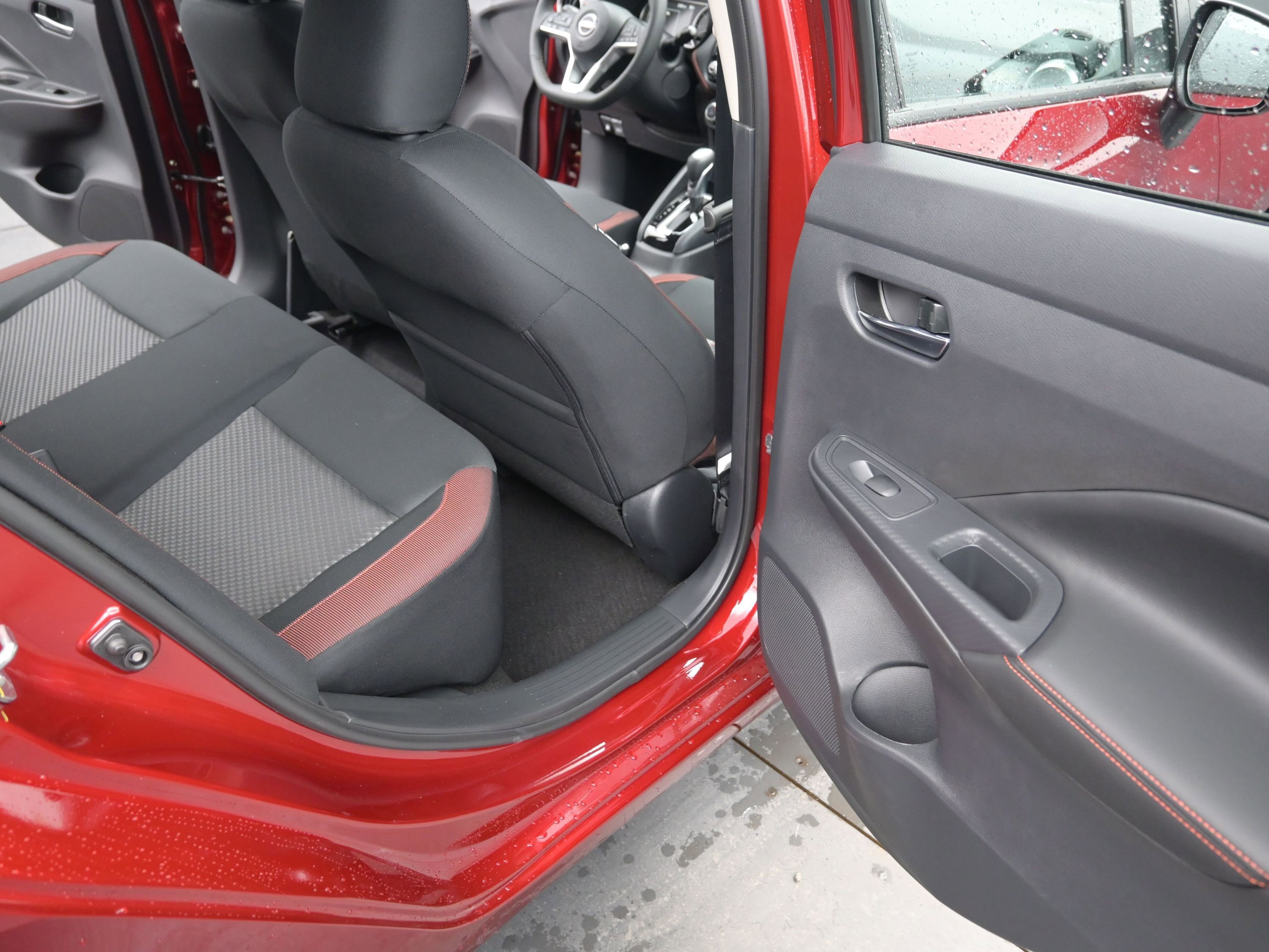 New 2025 Nissan Versa SR image 19