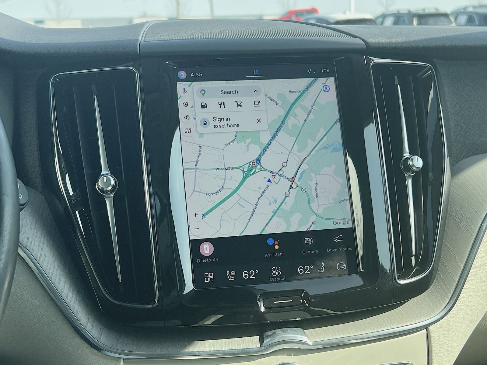 Certified 2023 Volvo XC60 B5 Plus w/ Climate Package image 20