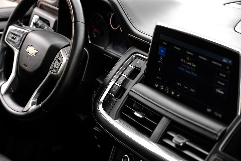 Used 2021 Chevrolet Suburban LT image 21