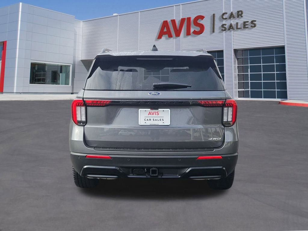 Used 2025 Ford Explorer ST-Line w/ ST-Line Street Pack image 5