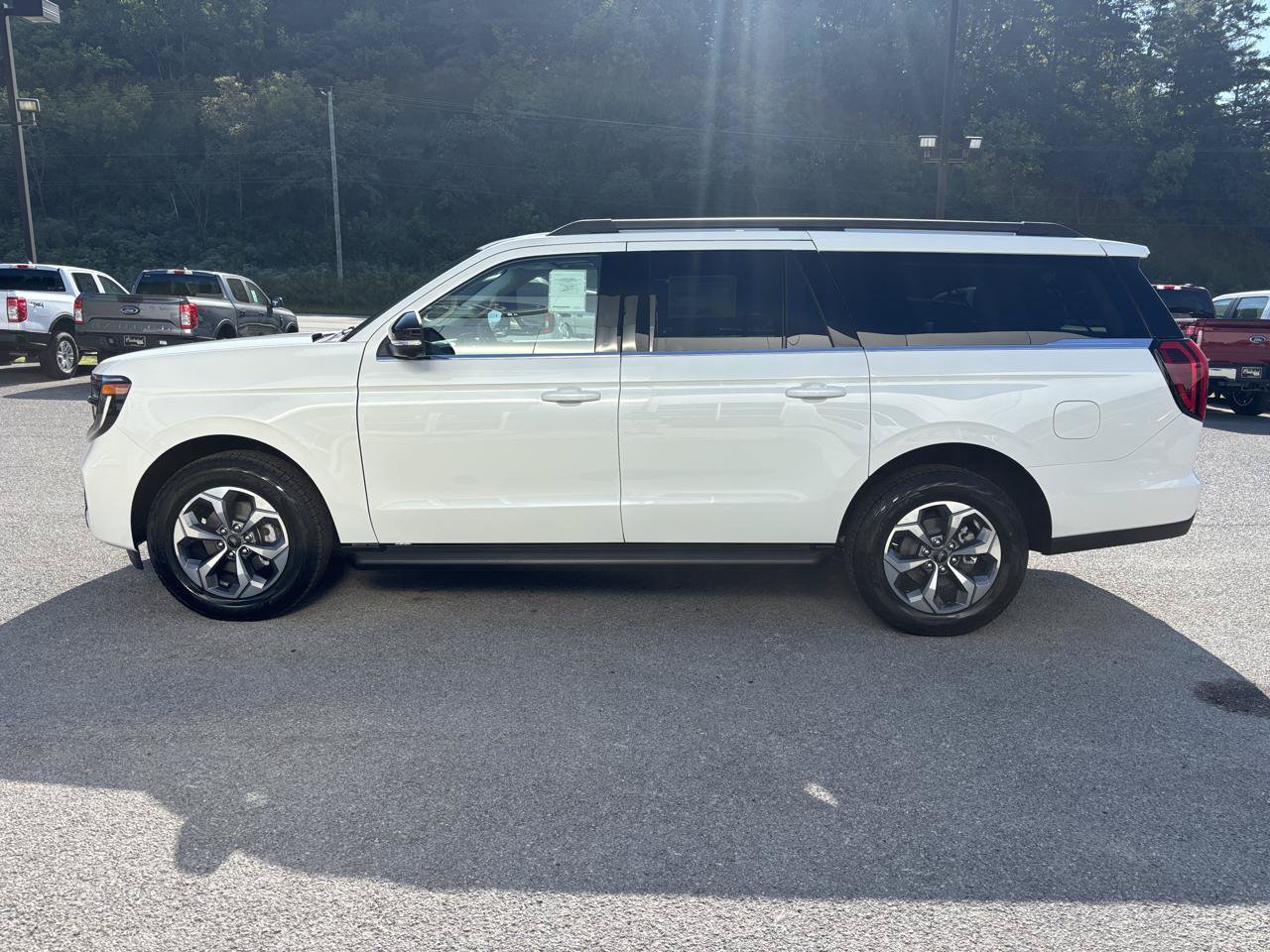 New 2027 Ford Expedition Max Active AWD/4WD image 2