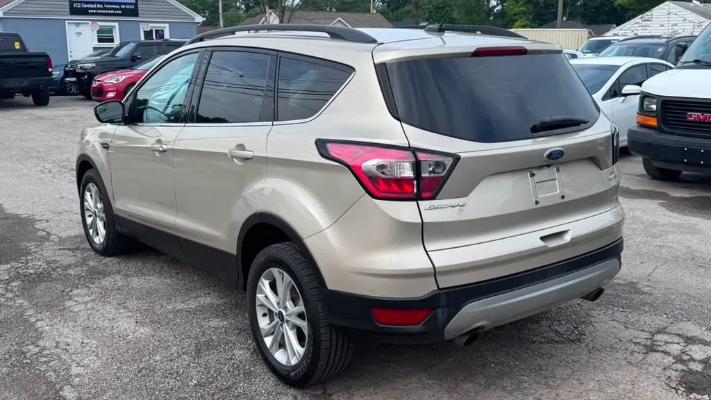 Used 2018 Ford Escape SE AWD/4WD image 3