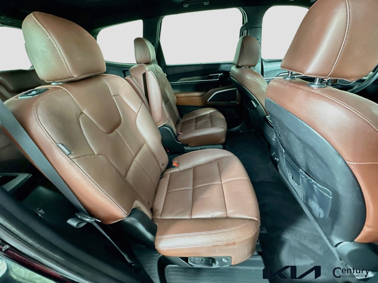 Certified 2023 Kia Telluride EX w/ EX Captain's Chair Package AWD/4WD image 29