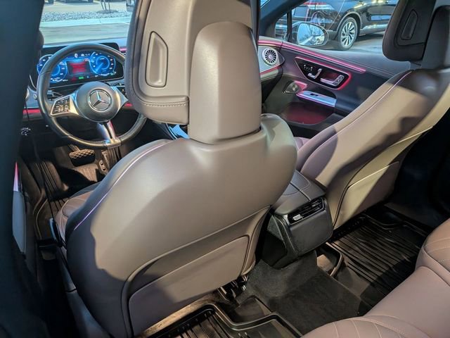 Used 2023 Mercedes-Benz EQE 500 4MATIC Sedan image 29