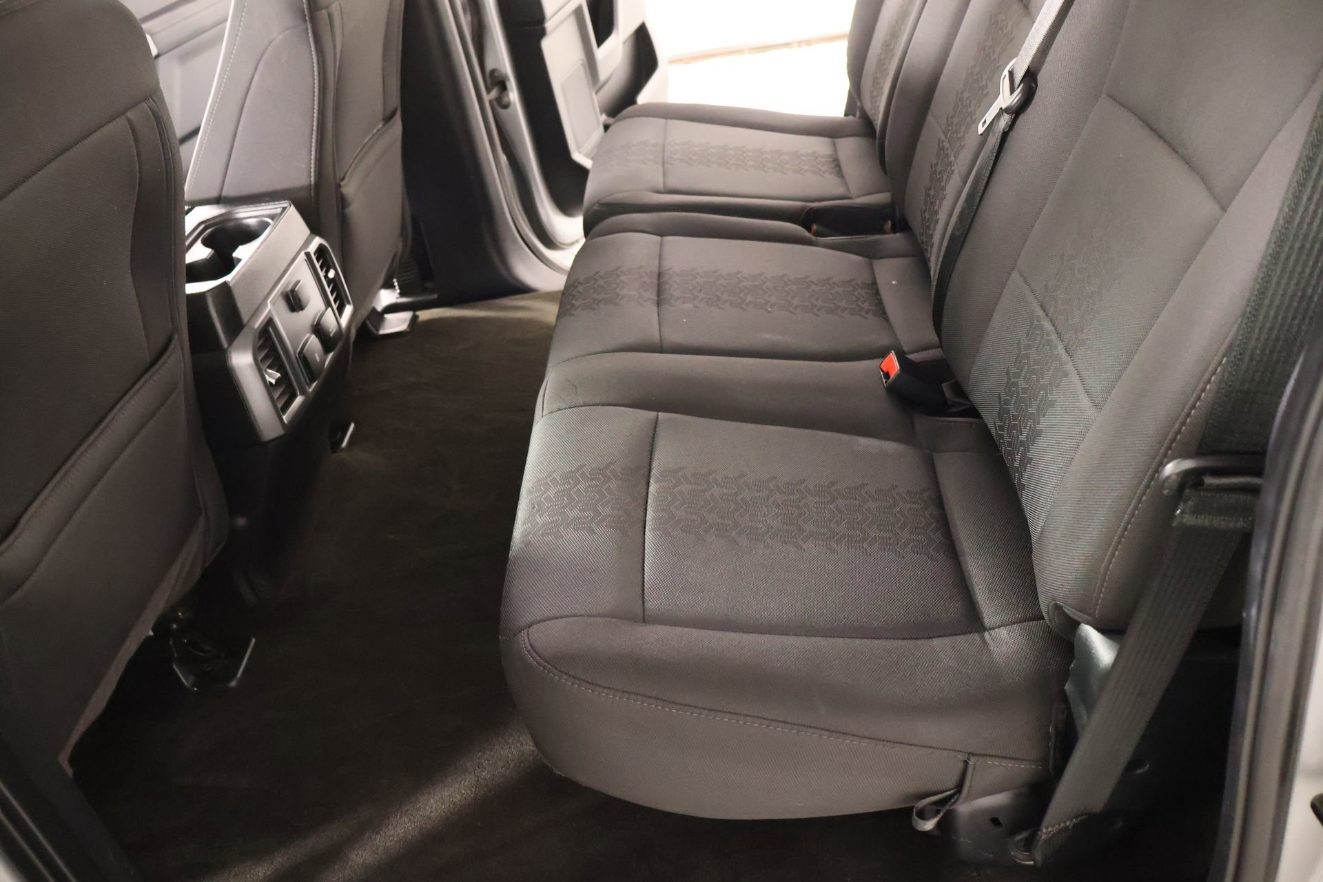 Used 2020 Ford F150 XLT w/ Equipment Group 302A Luxury AWD/4WD image 14