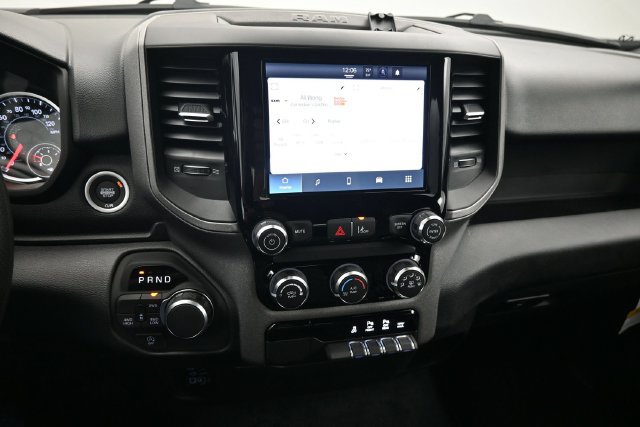New 2027 RAM 1500 Express AWD/4WD image 7
