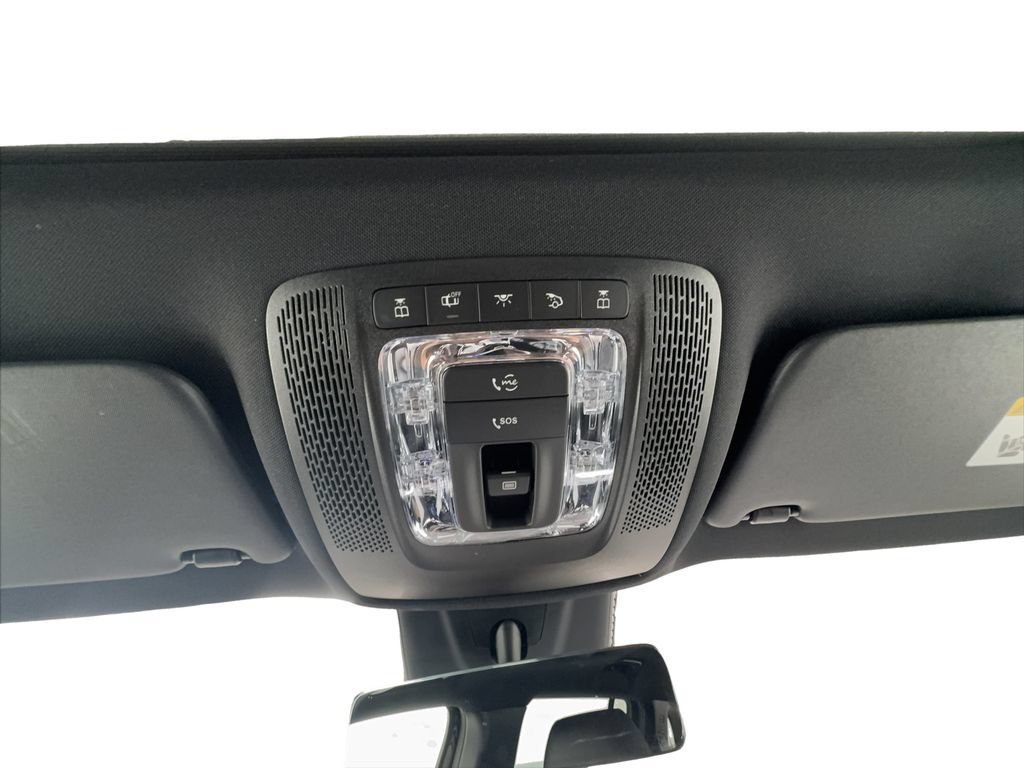 Used 2023 Mercedes-Benz EQB 300 4MATIC image 44