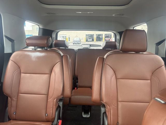 Used 2018 Chevrolet Traverse High Country AWD/4WD image 14