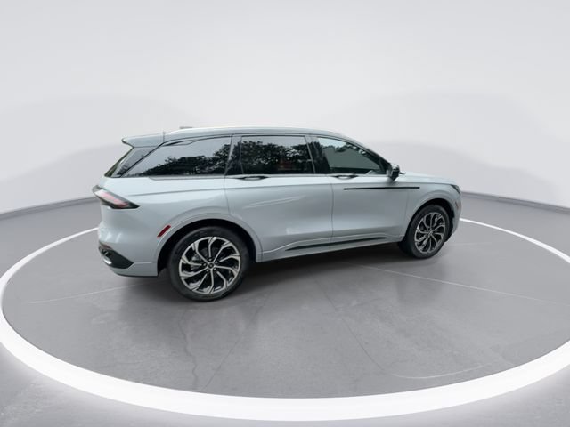 New 2026 Lincoln Nautilus Reserve AWD/4WD image 8
