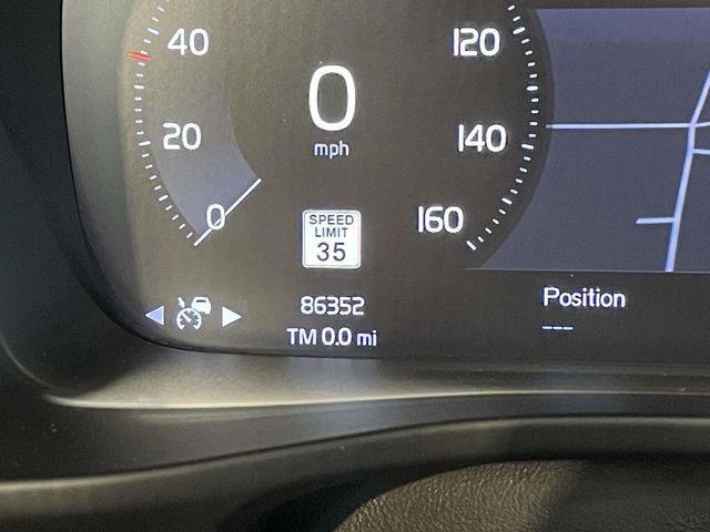 Used 2019 Volvo XC40 T5 Momentum image 40