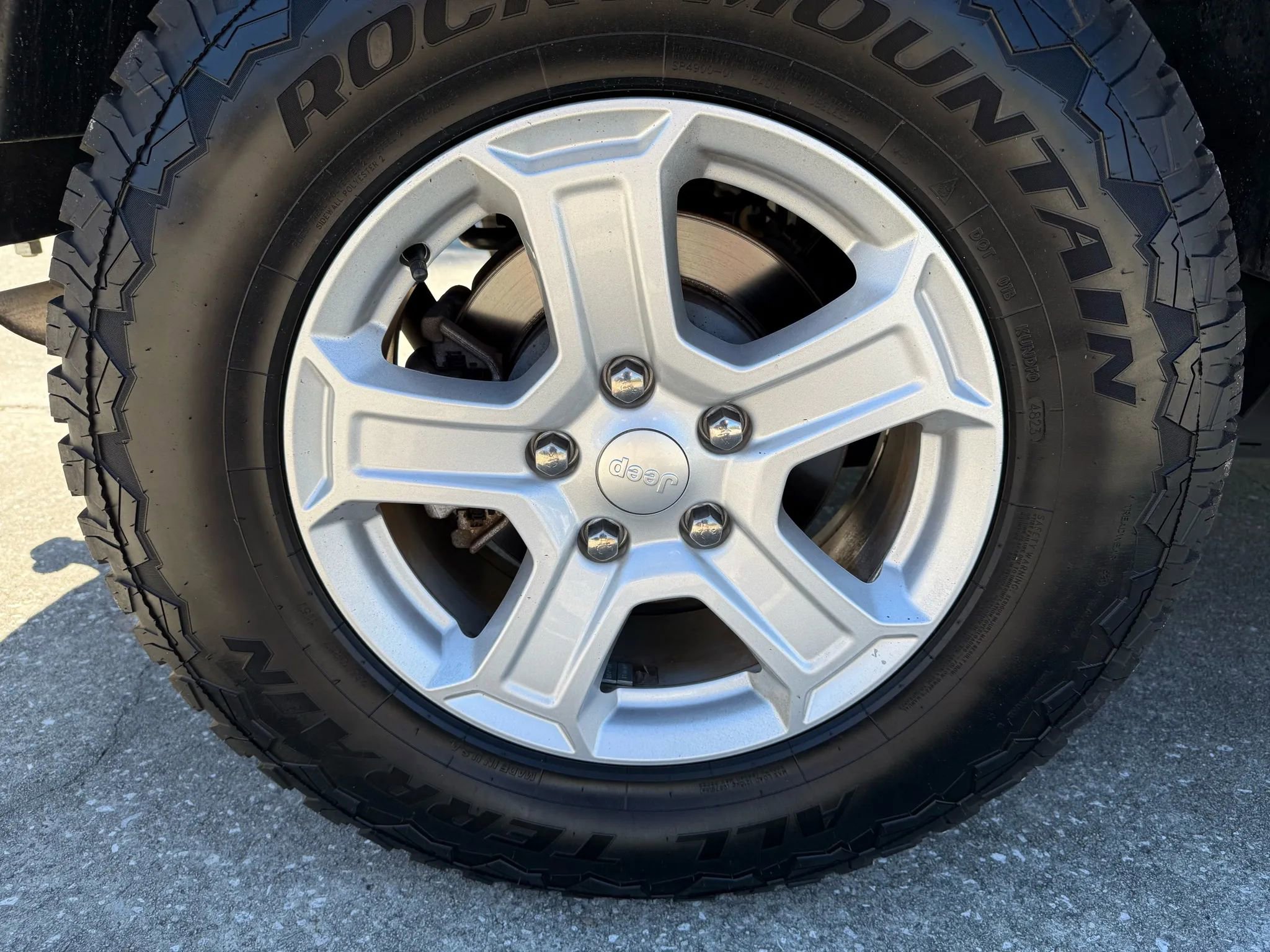 Used 2021 Jeep Wrangler Unlimited Sport image 10