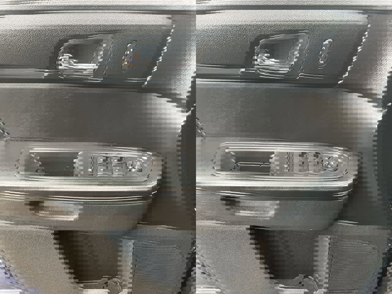 Used 2013 Chevrolet Traverse LT w/ All-Star Edition image 29