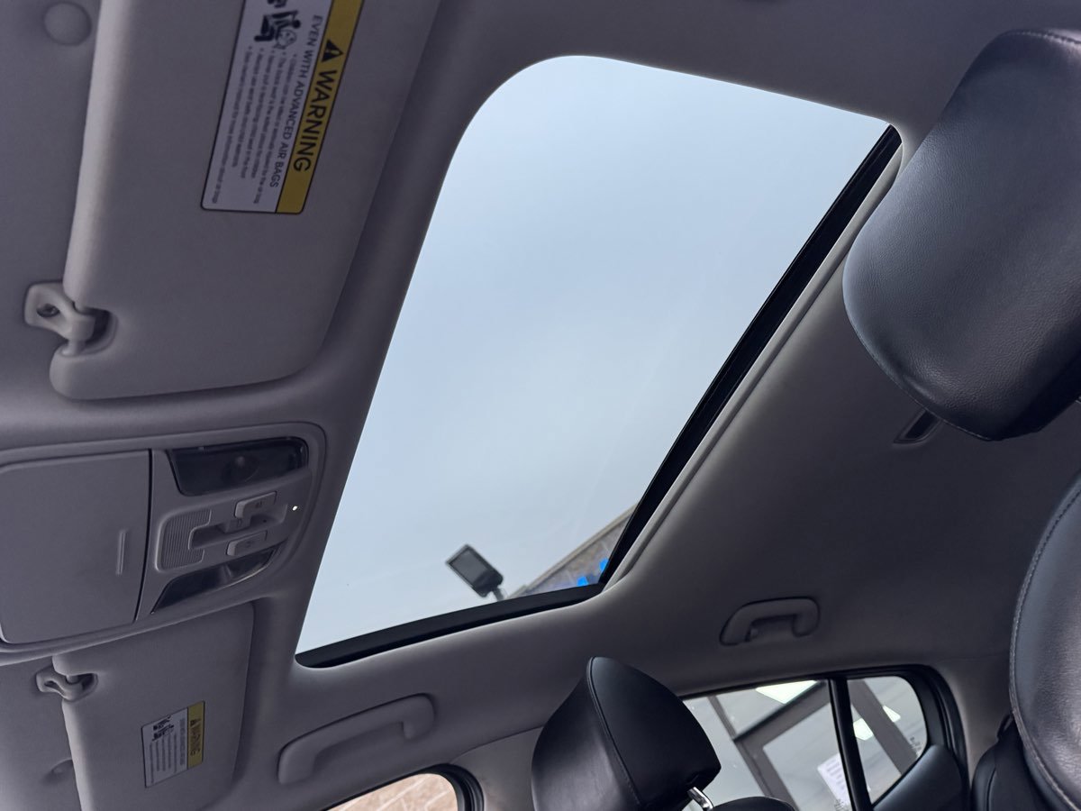 Used 2018 Kia Stinger Premium image 22