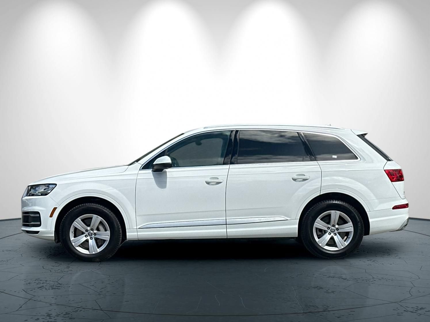 Used 2019 Audi Q7 2.0T Premium Plus w/ Premium Plus Package AWD/4WD image 7