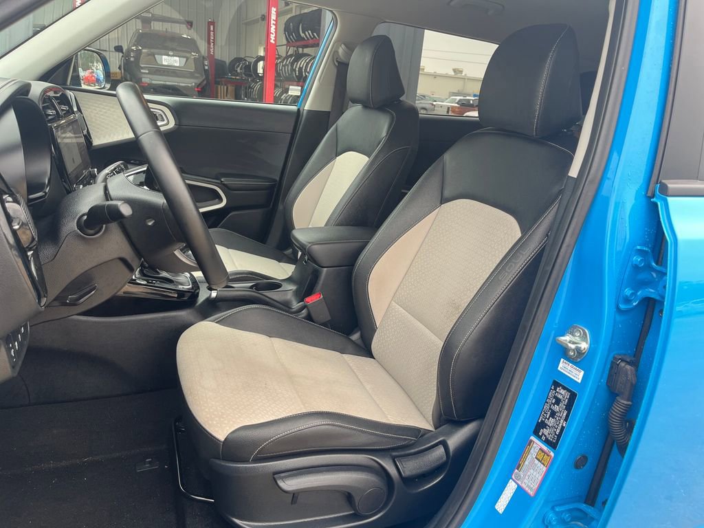 Used 2024 Kia Soul GT-Line image 11