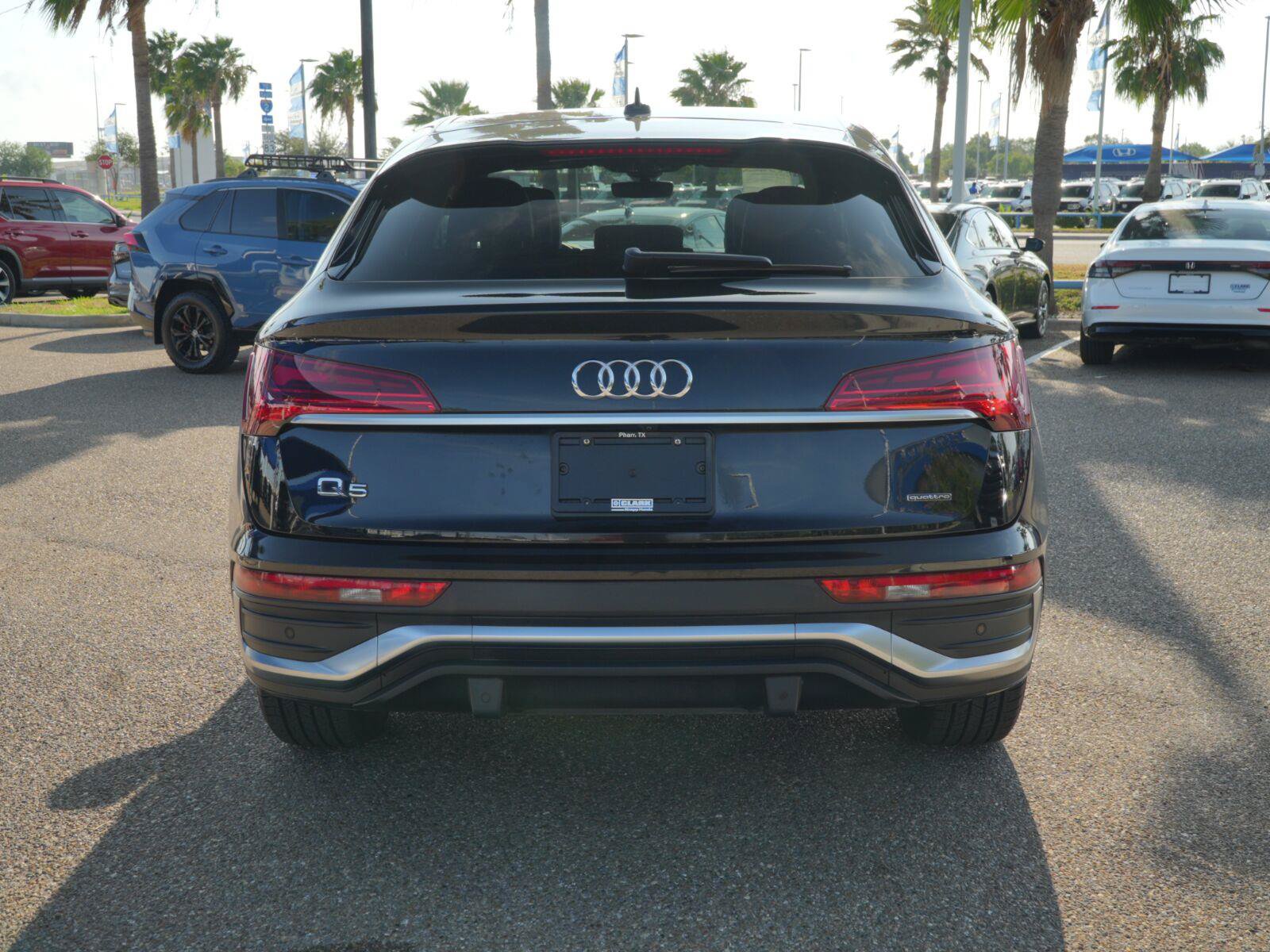 Used 2023 Audi Q5 2.0T Premium Plus w/ Premium Plus Package AWD/4WD image 11