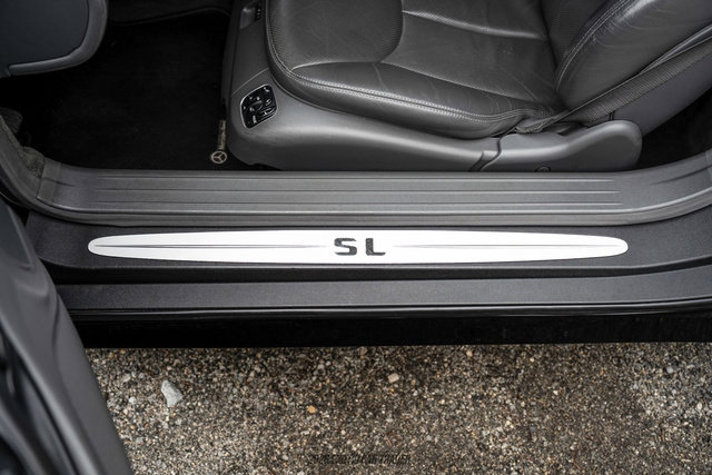 Used 2004 Mercedes-Benz SL 500 image 34