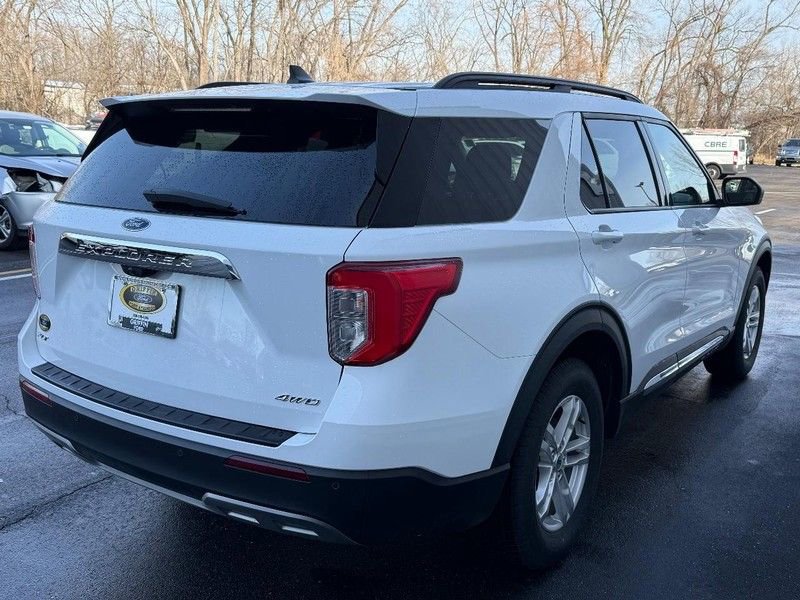 Certified 2023 Ford Explorer XLT image 6