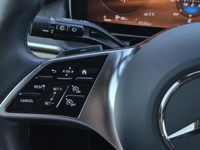 Certified 2025 Mercedes-Benz GLC 300 image 4