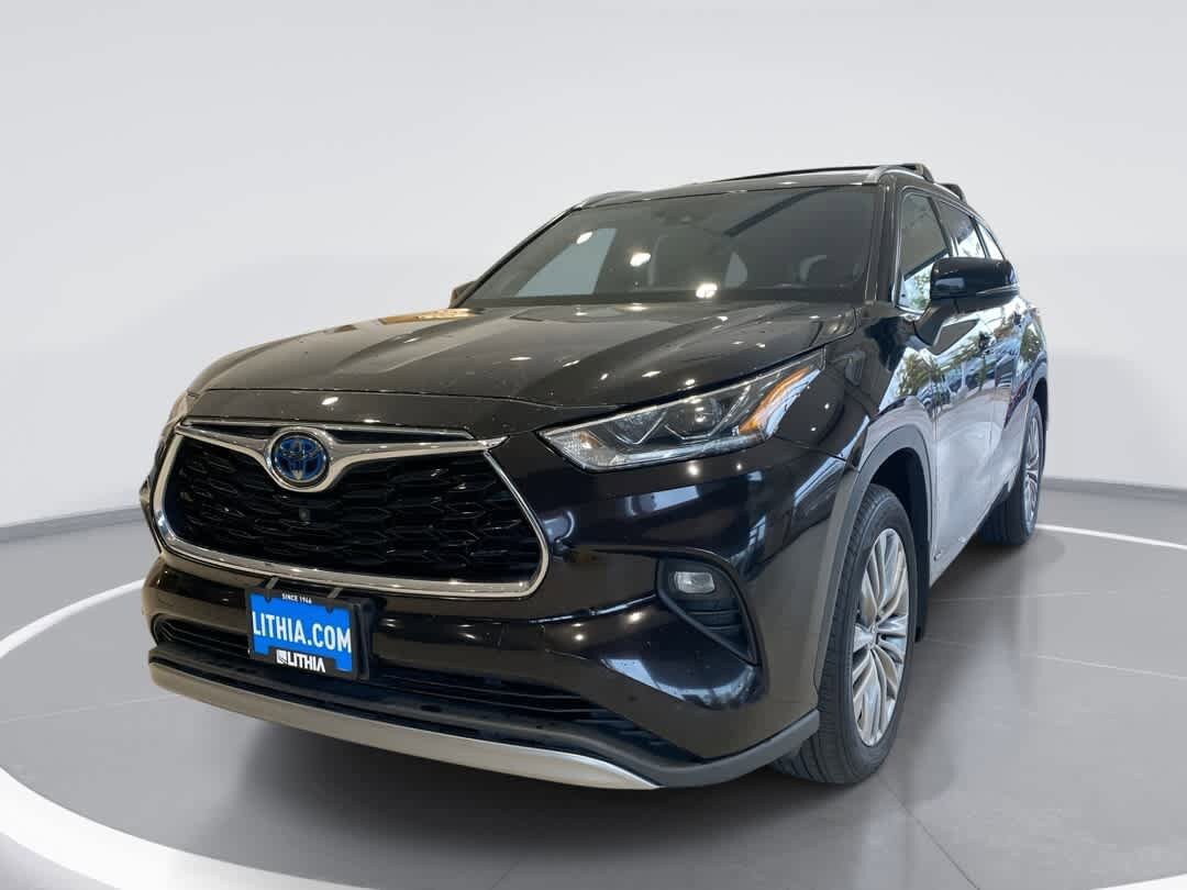 Used 2020 Toyota Highlander Platinum AWD/4WD image 1