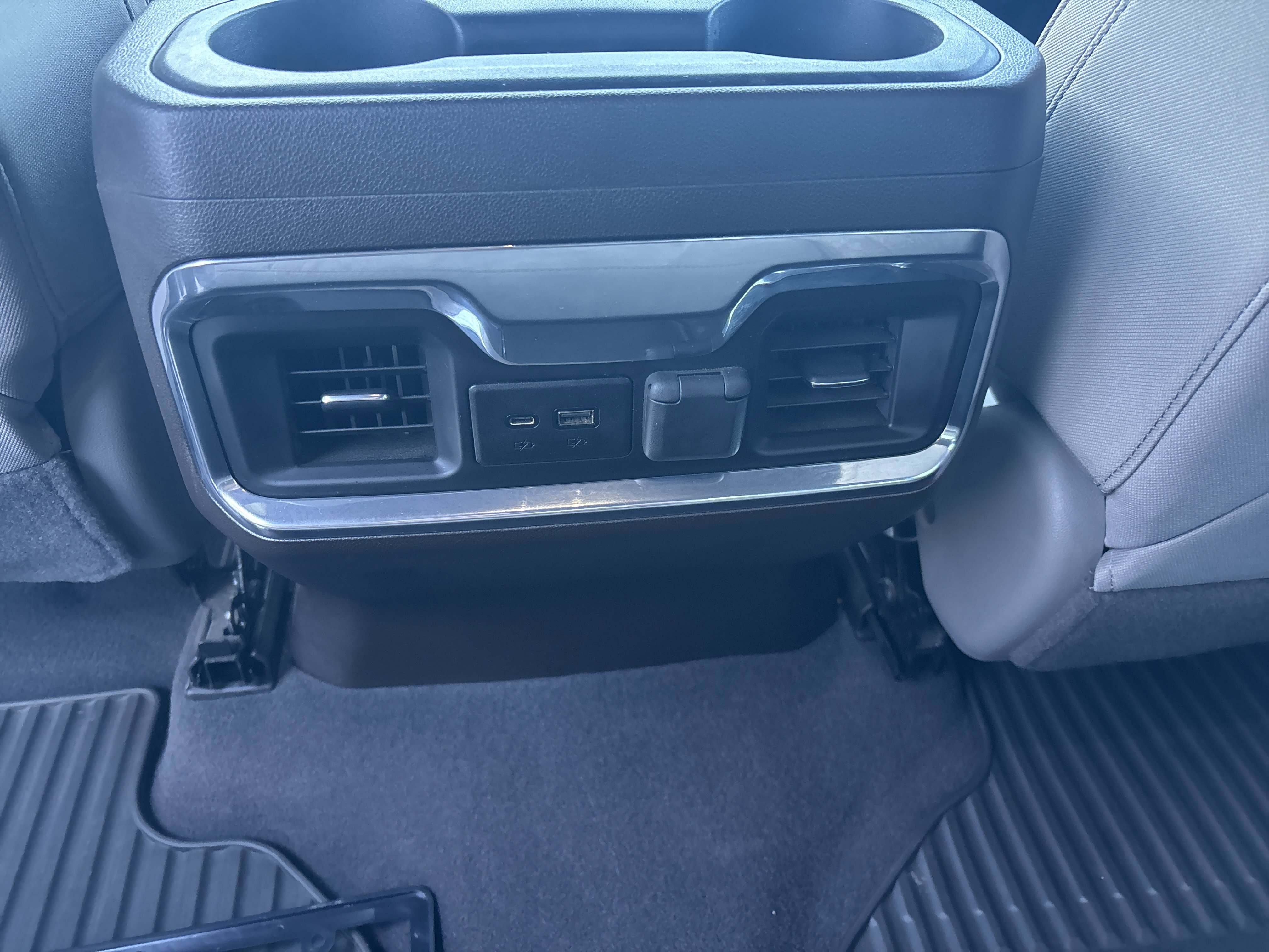 Used 2019 GMC Sierra 1500 Elevation image 14