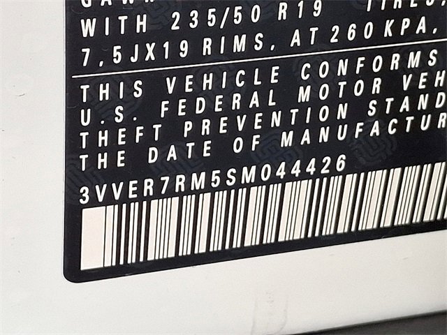 New 2025 Volkswagen Tiguan SE image 12