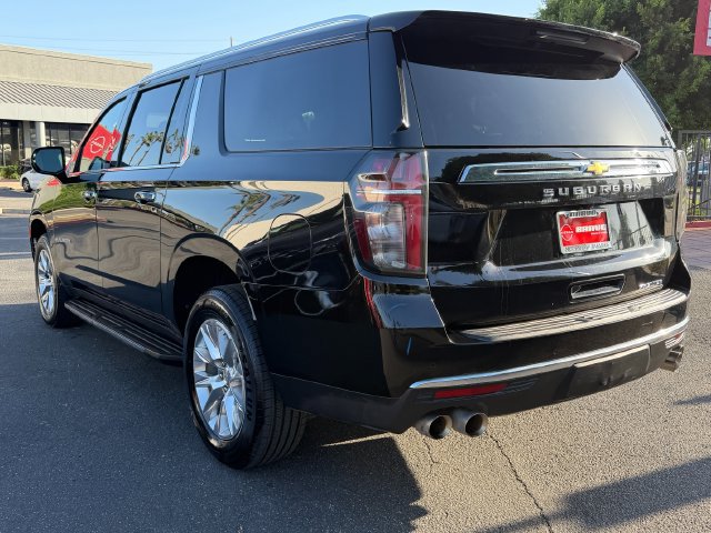 Used 2024 Chevrolet Suburban Premier AWD/4WD image 4