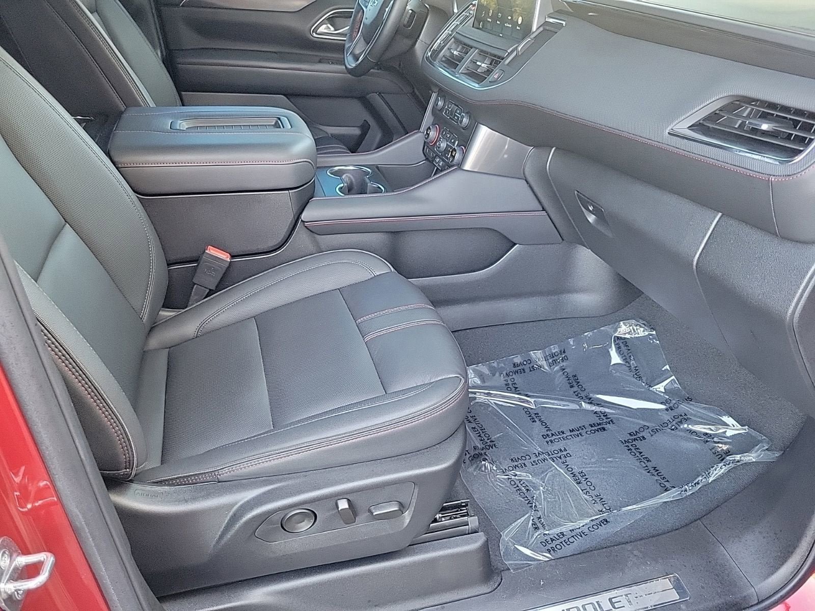 Used 2024 Chevrolet Tahoe RST w/ Luxury Package AWD/4WD image 14