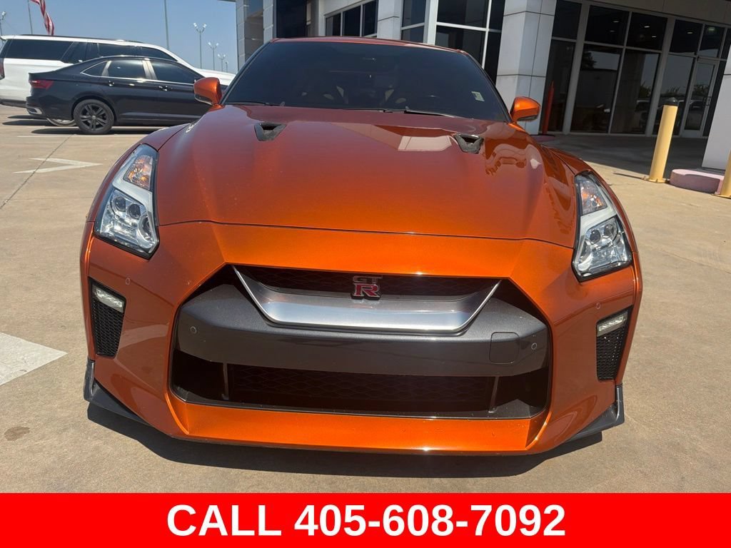 Used 2017 Nissan GT-R Premium w/ Premium Interior Package AWD/4WD image 15