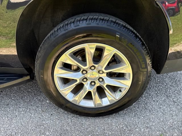 Used 2022 Chevrolet Suburban Premier AWD/4WD image 10