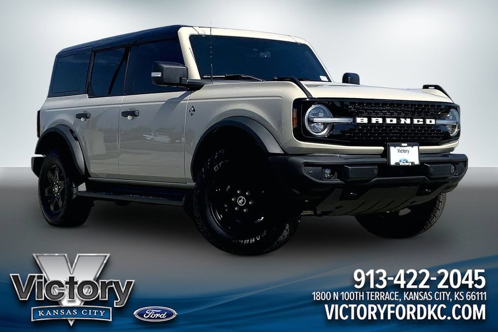 Used 2025 Ford Bronco Outer Banks AWD/4WD image 1