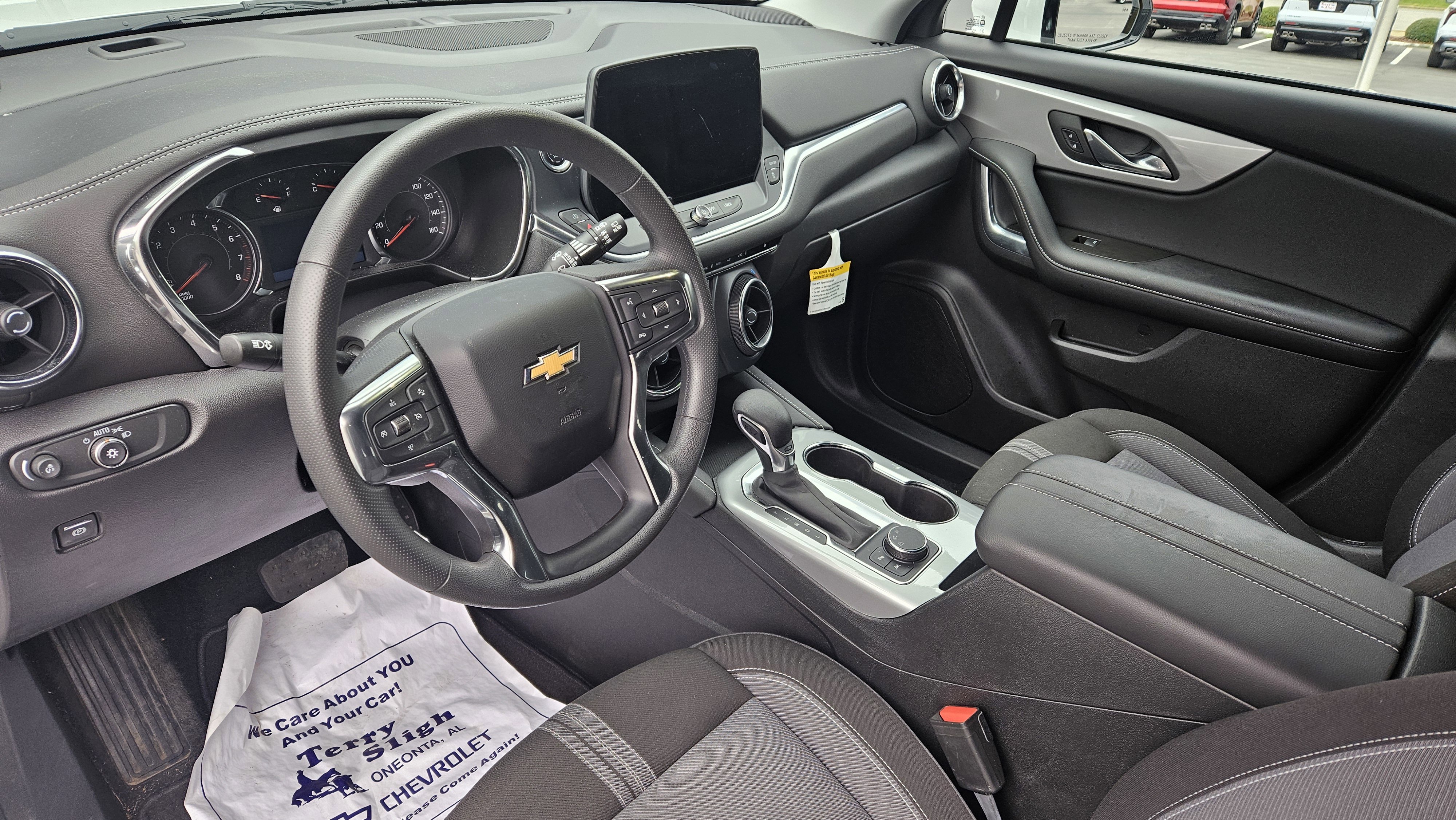 Used 2024 Chevrolet Blazer LT w/ Driver Confidence Package image 10