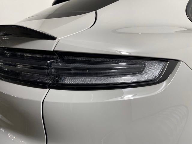 Used 2025 Porsche Cayenne GTS image 15