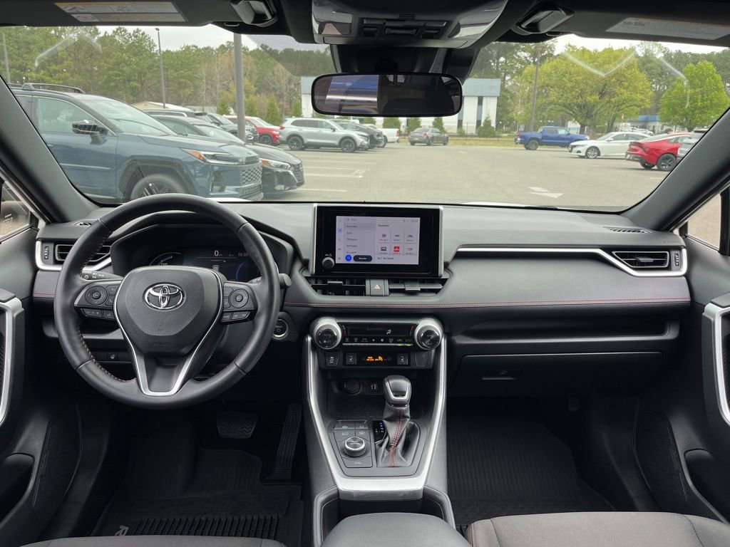 Used 2024 Toyota RAV4 SE w/ Weather & Moonroof Package image 8