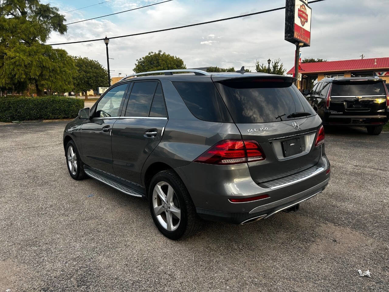 Used 2017 Mercedes-Benz GLE 350 w/ Premium 1 Package image 7