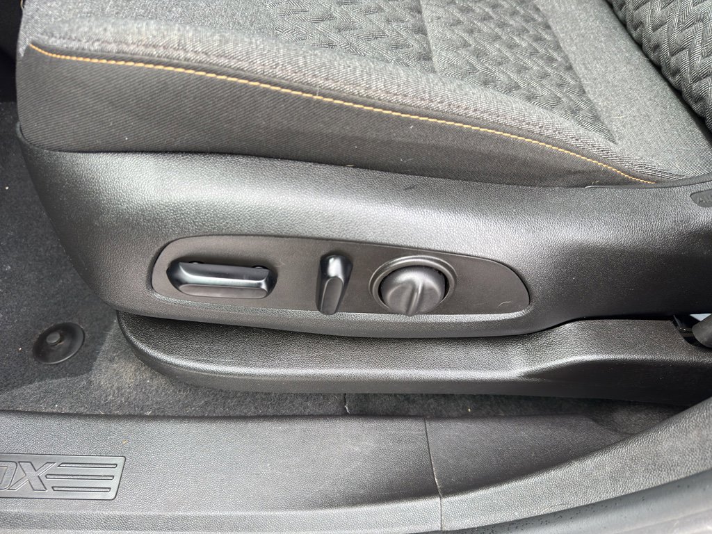 Used 2024 Chevrolet Equinox LT w/ LPO, Floor Liner Package image 15