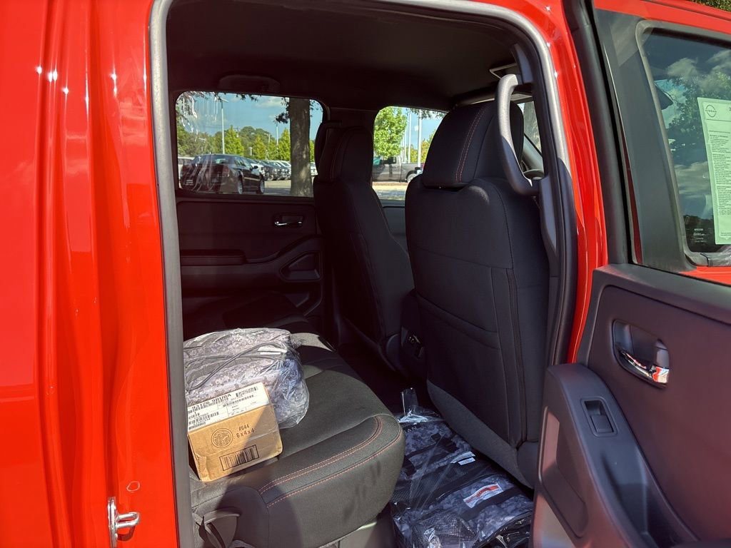 New 2025 Nissan Frontier PRO-4X w/ Pro Convenience Package image 17