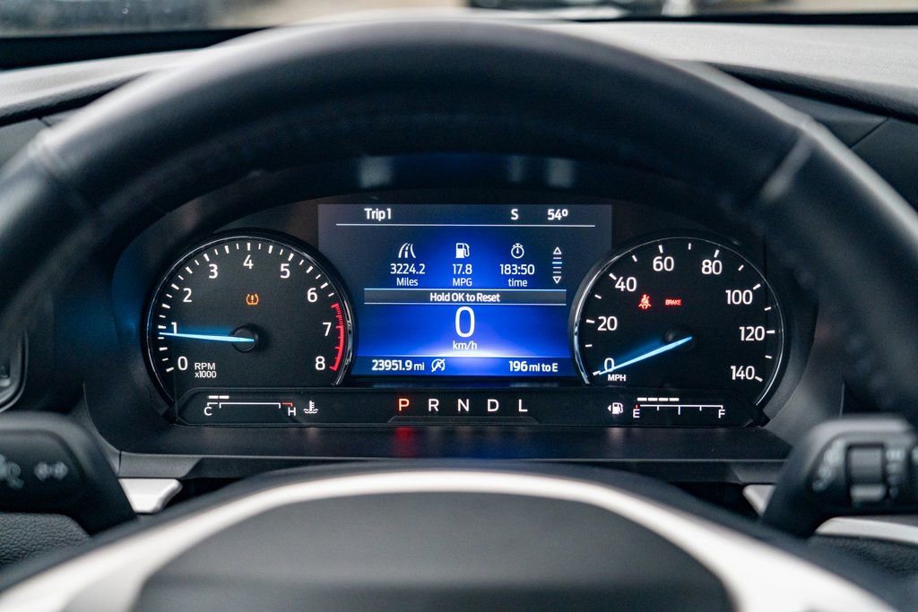 Used 2022 Ford Explorer XLT image 16