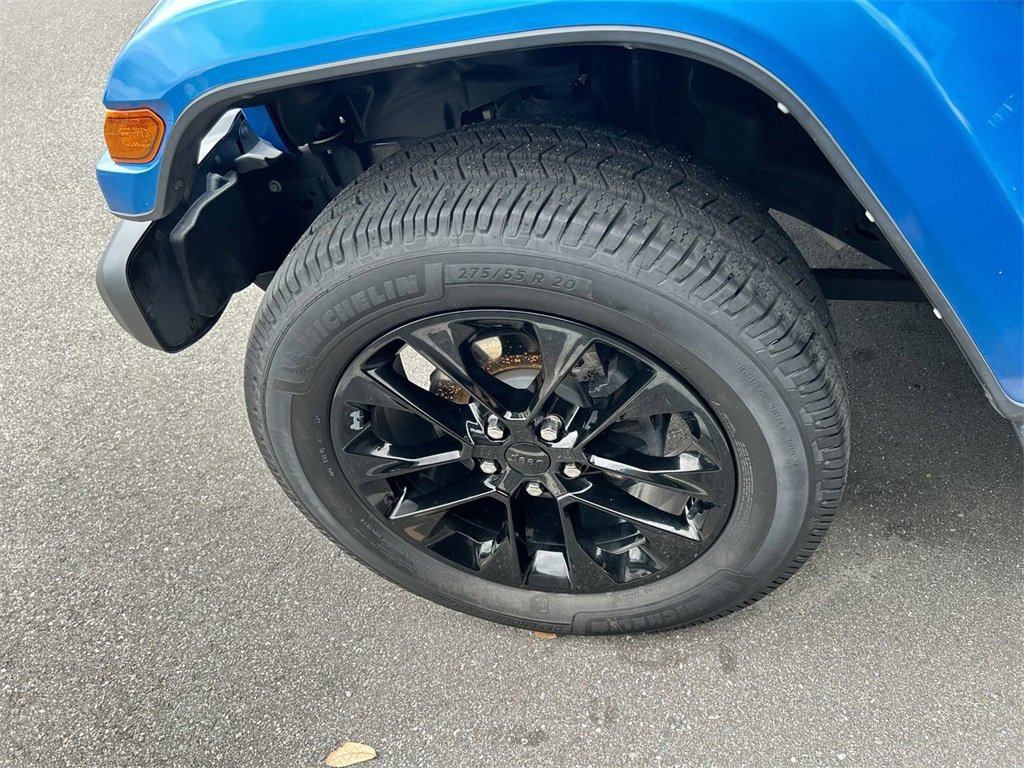 Used 2021 Jeep Wrangler Unlimited Sahara w/ Cold Weather Group image 34