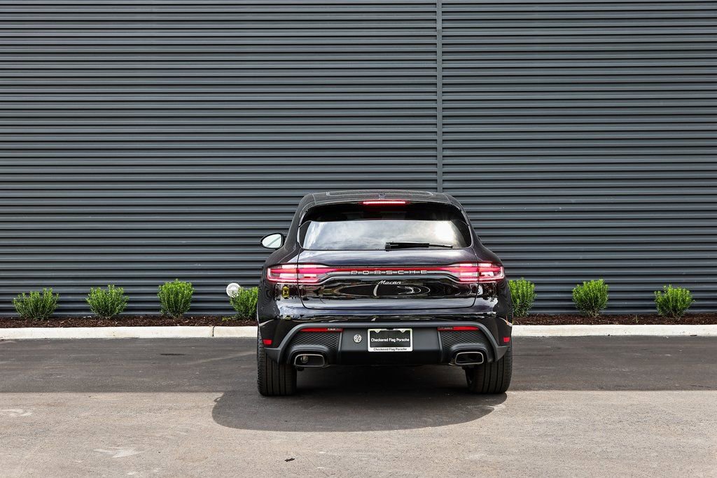 Certified 2026 Porsche Macan image 6